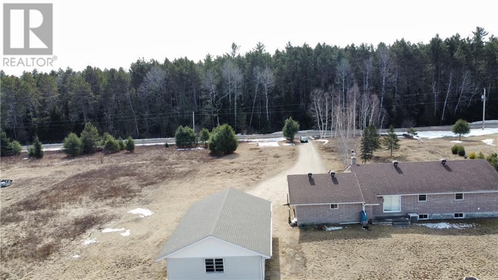 48 Pioneer Road, Barry's Bay, Ontario  K0J 1B0 - Photo 5 - 1376704