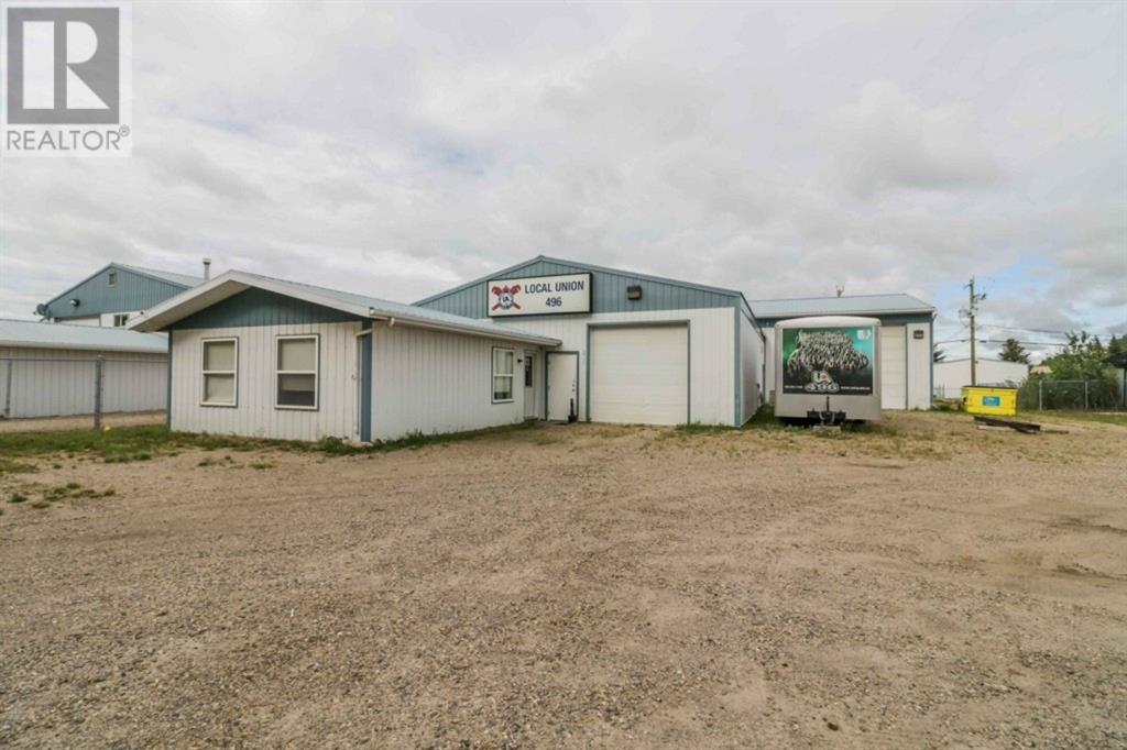 3711 57 Ave, Innisfail, Alberta  T4G 1S2 - Photo 1 - A1250141