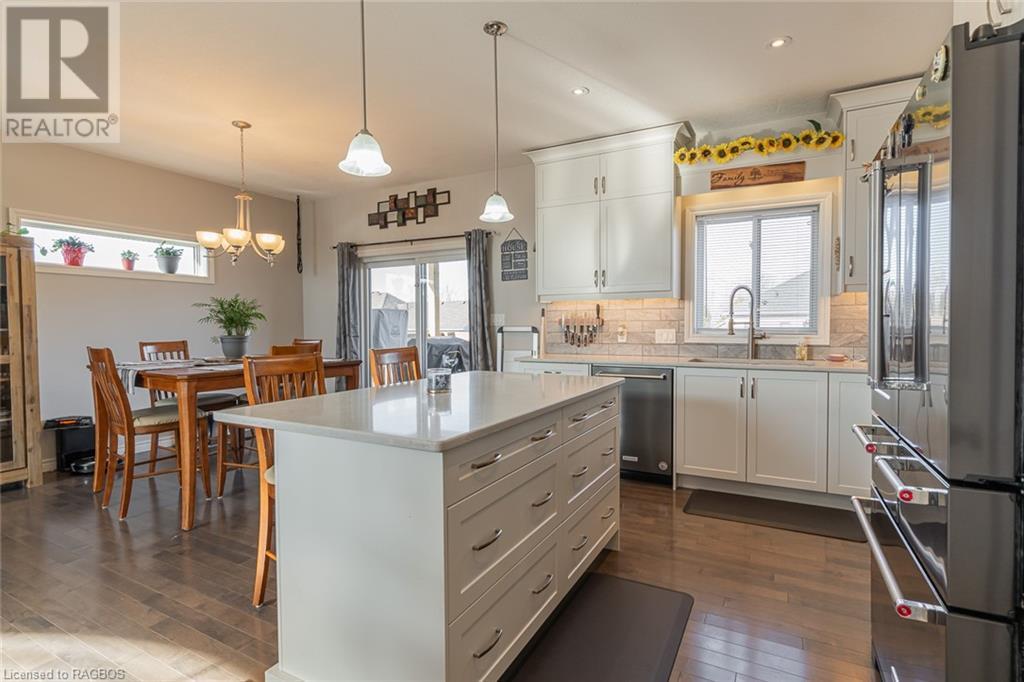 30 Lakefield Drive, Kincardine, Ontario  N2Z 0C9 - Photo 7 - 40536127