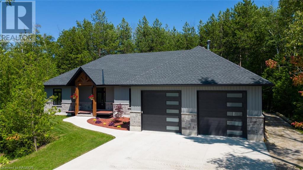 17 Phillips Place, Oliphant, Ontario  N0H 2T0 - Photo 1 - 40539113
