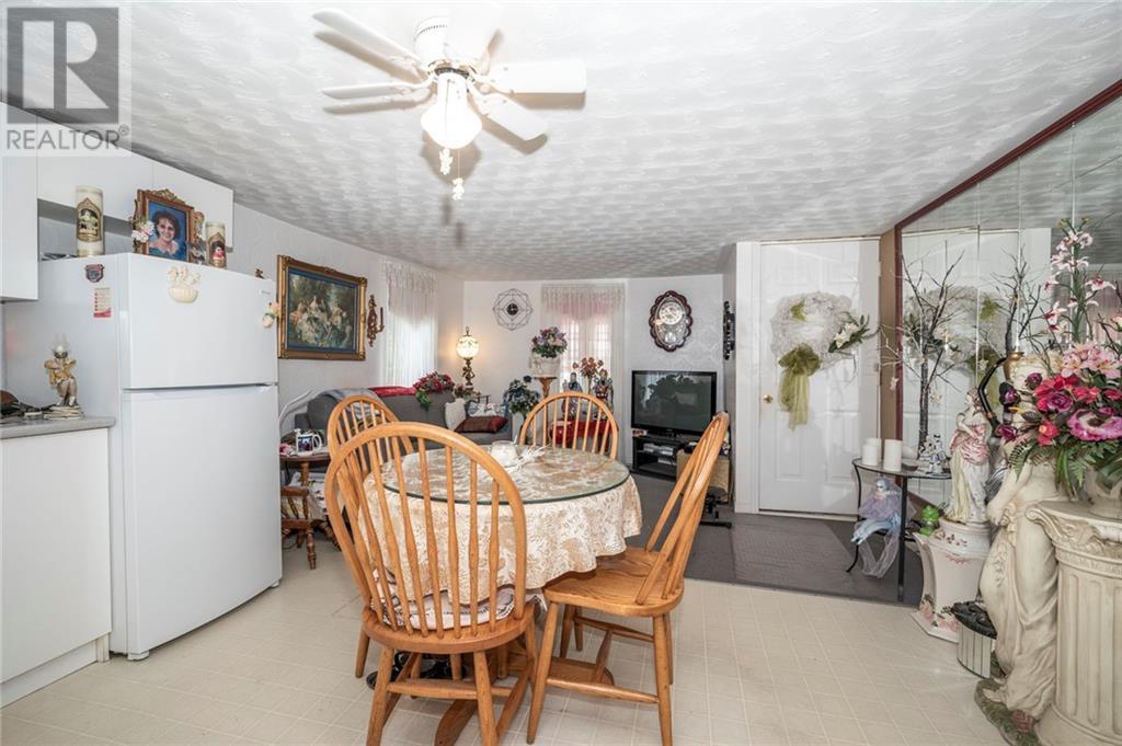 105 Dominion Street S, Alexandria, Ontario  K0C 1A0 - Photo 12 - 1376896