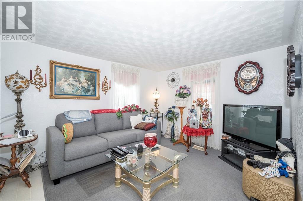105 Dominion Street S, Alexandria, Ontario  K0C 1A0 - Photo 6 - 1376896