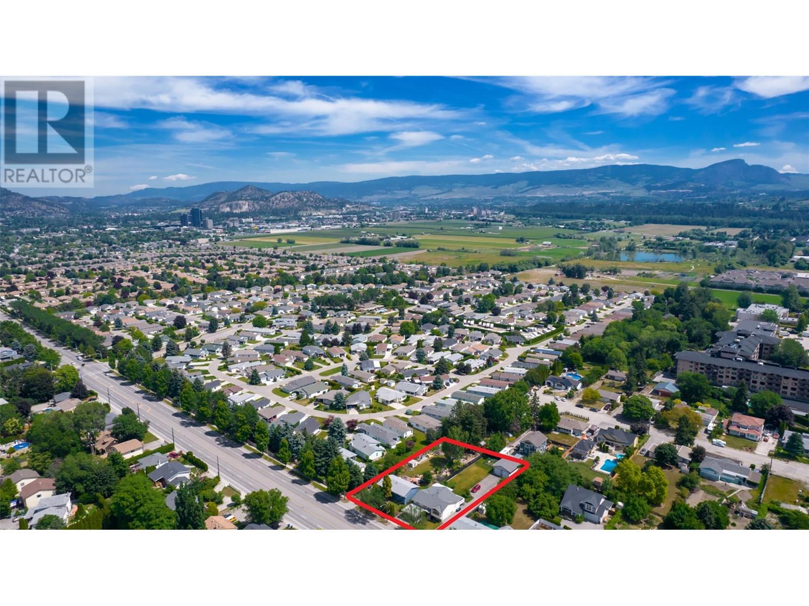 3009 Gordon Drive Kelowna Photo 4