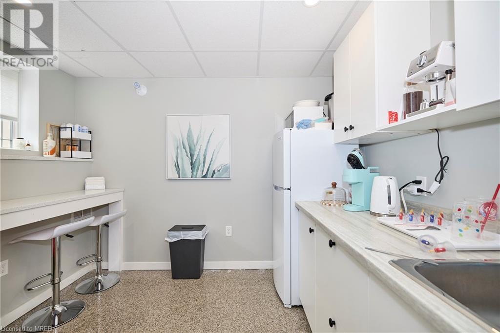 3710 Main Street Unit# 101, Niagara Falls, Ontario  L2G 6B1 - Photo 16 - 40539323