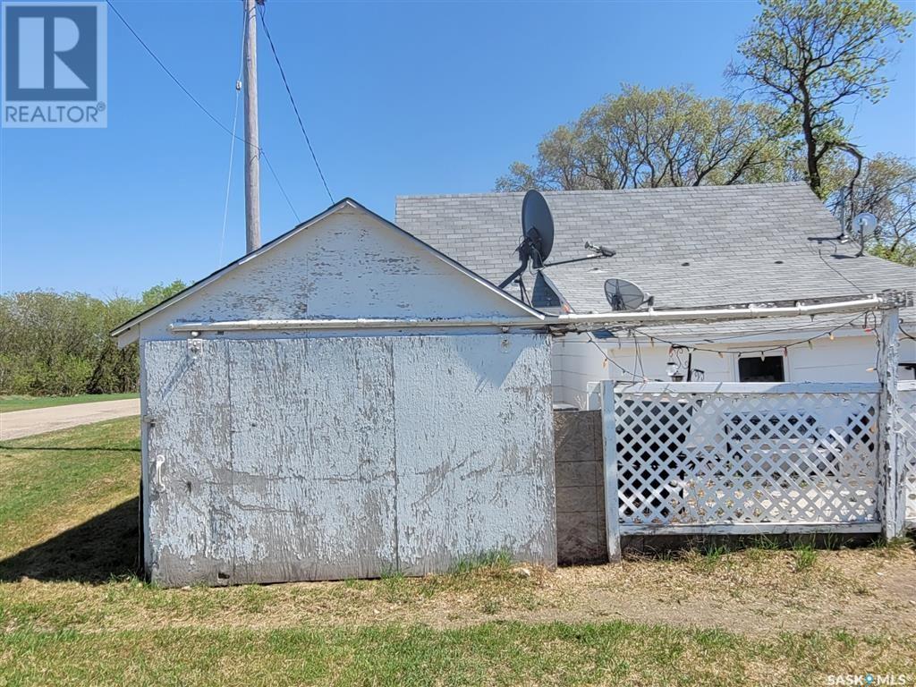 218 5th Street, Plunkett, Saskatchewan  S0K 3J0 - Photo 5 - SK958726