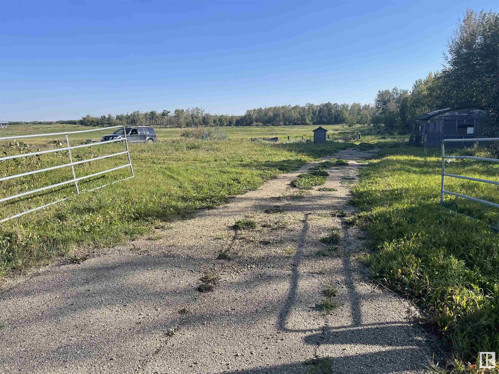 23153 Twp Rd 502 (Airport Road), Beaumont, Alberta  T4X 0K8 - Photo 1 - E4372592