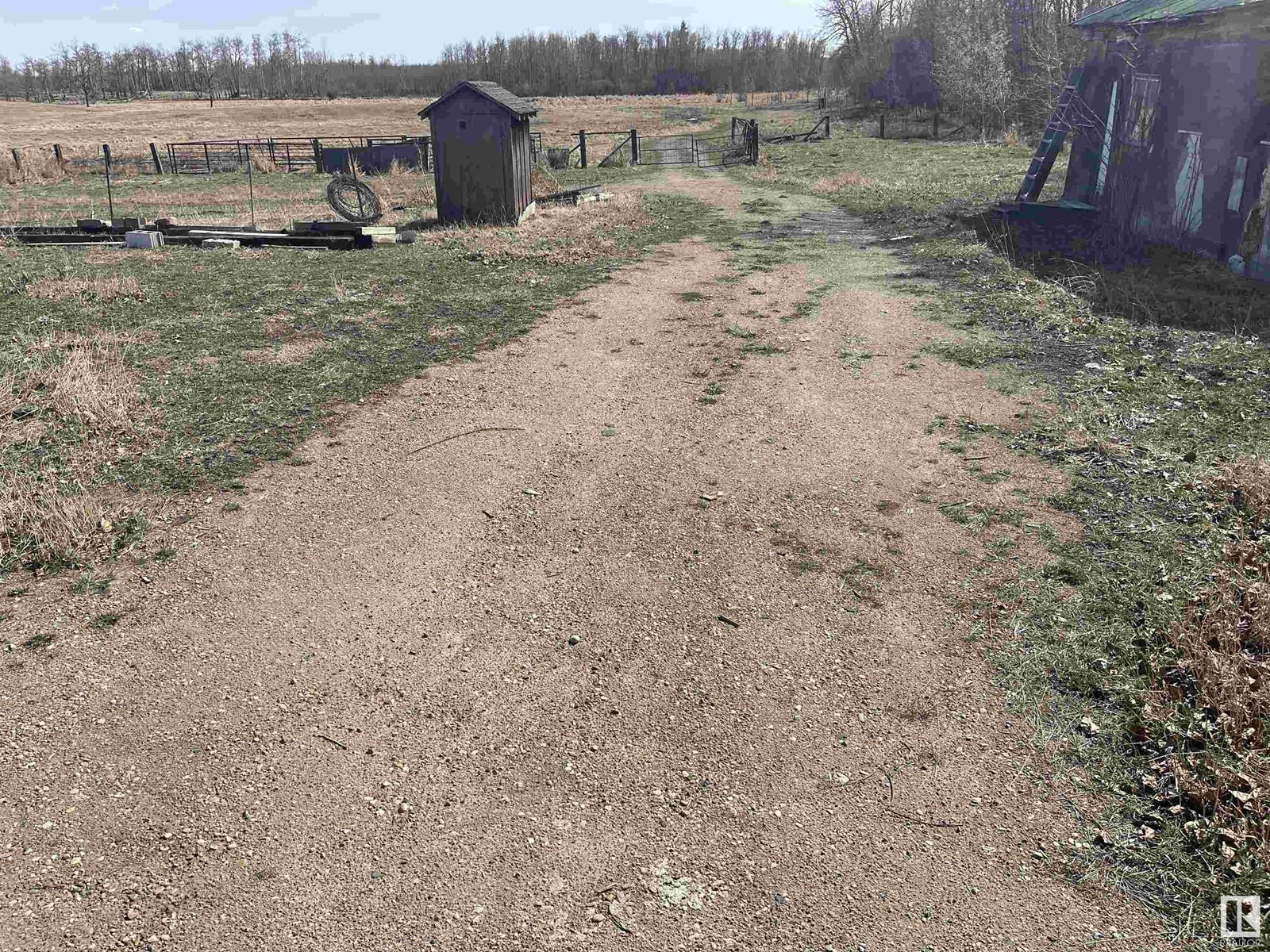 23153 Twp Rd 502 (Airport Road), Beaumont, Alberta  T4X 0K8 - Photo 10 - E4372592