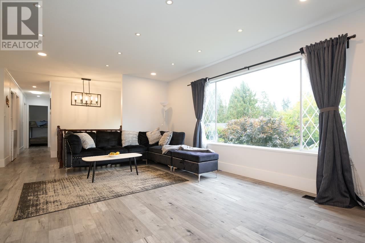 2293 Berkley Avenue, North Vancouver, British Columbia  V7H 1Z6 - Photo 3 - R2848532