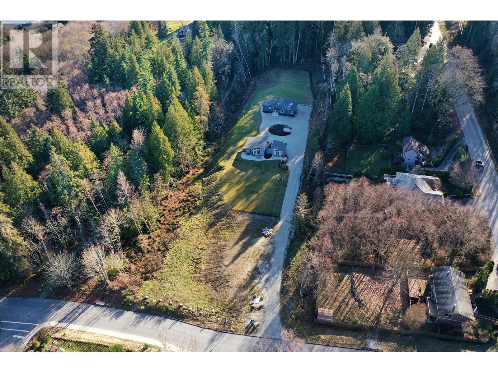 5961-5963 Ripple Way, Sechelt, British Columbia  V7Z 0R2 - Photo 1 - R2848562