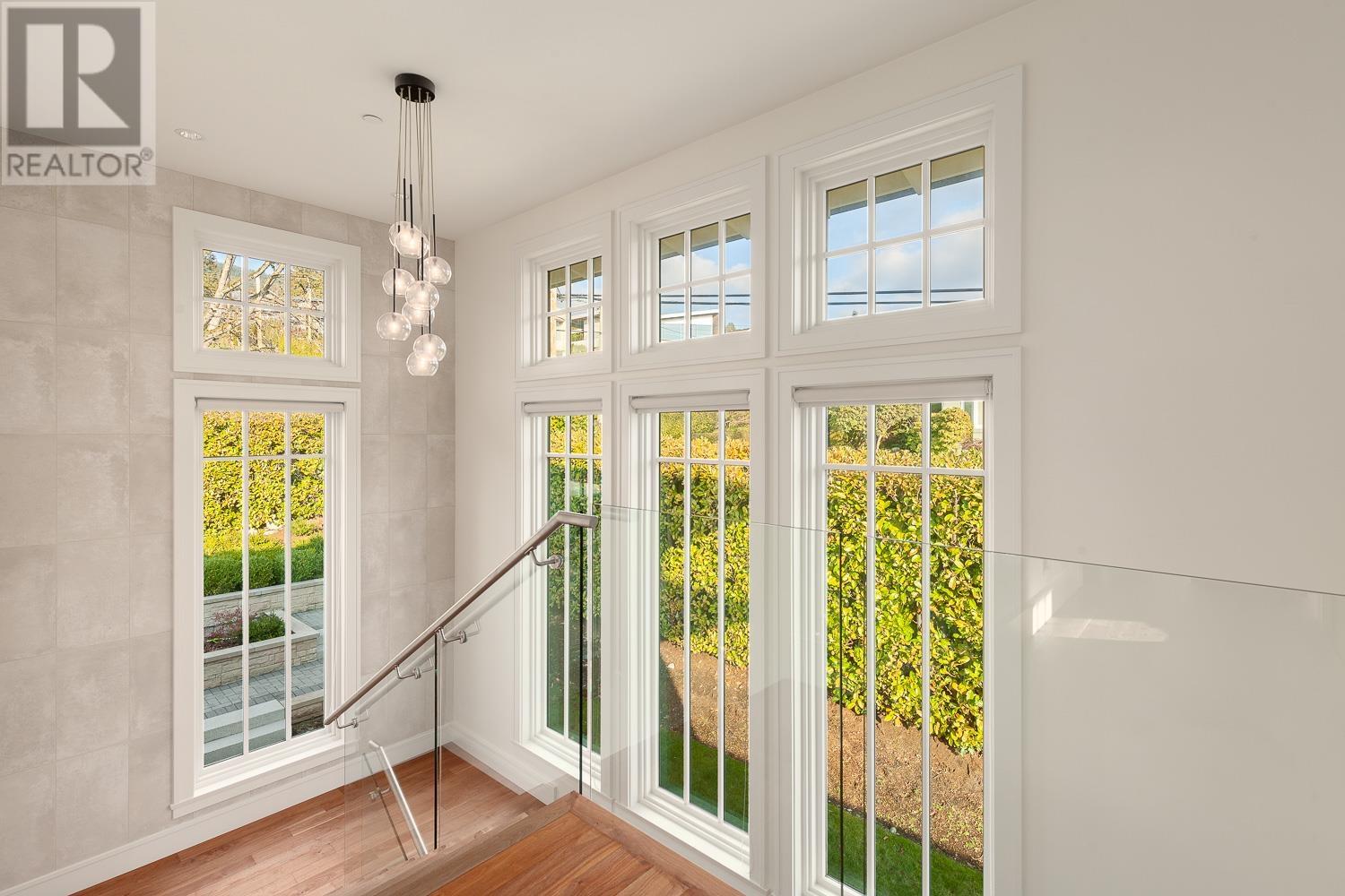 2302 Lawson Avenue, West Vancouver, British Columbia  V7V 2E6 - Photo 22 - R2848569