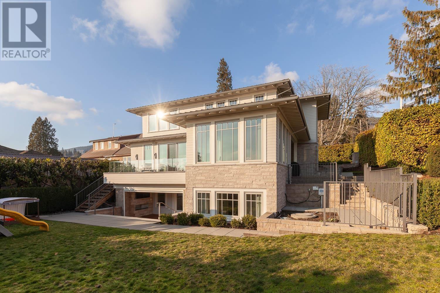 2302 Lawson Avenue, West Vancouver, British Columbia  V7V 2E6 - Photo 40 - R2848569