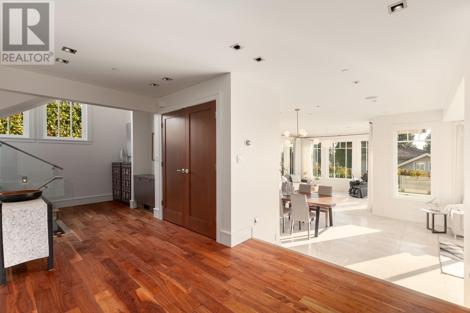 2302 Lawson Avenue, West Vancouver, British Columbia  V7V 2E6 - Photo 5 - R2848569