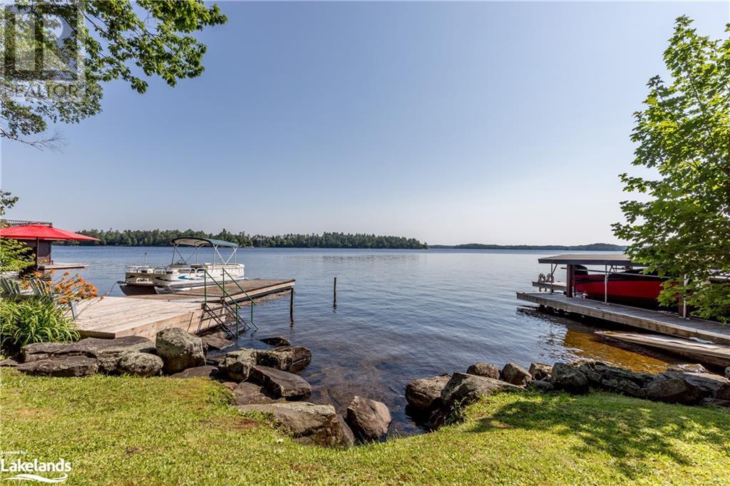 1641 Walkers Pt Rd, Gravenhurst, Ontario P1P 1R2 (26499560)