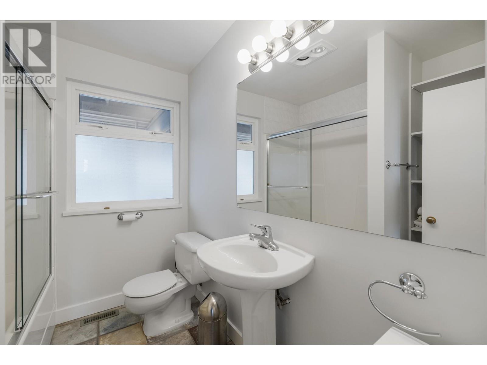 1844 Eastern Drive, Port Coquitlam, British Columbia  V3C 2T6 - Photo 19 - R2848595