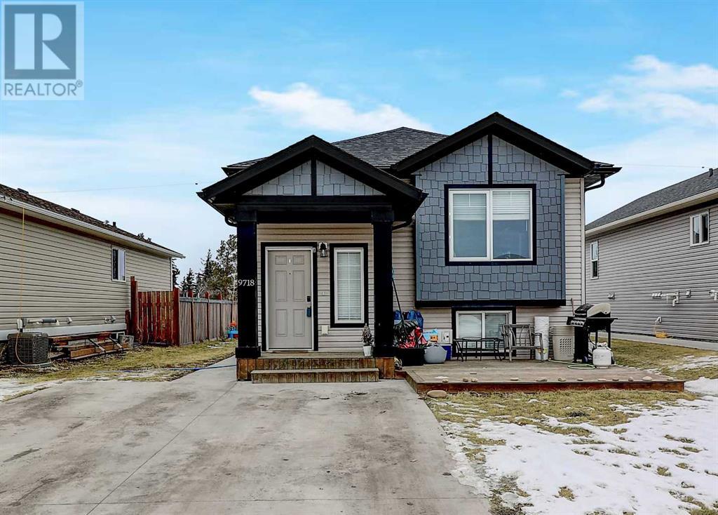 9718 113 Avenue, Clairmont, Alberta  T0H 0W3 - Photo 1 - A2106092