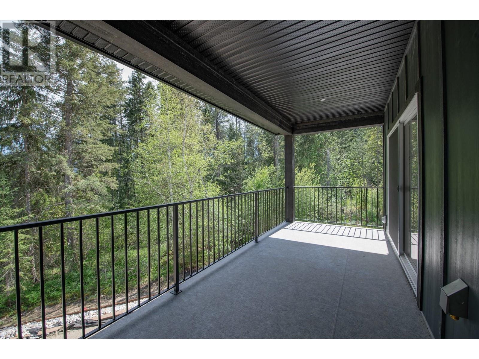 2508 Shuswap Avenue Unit# 10 Lumby