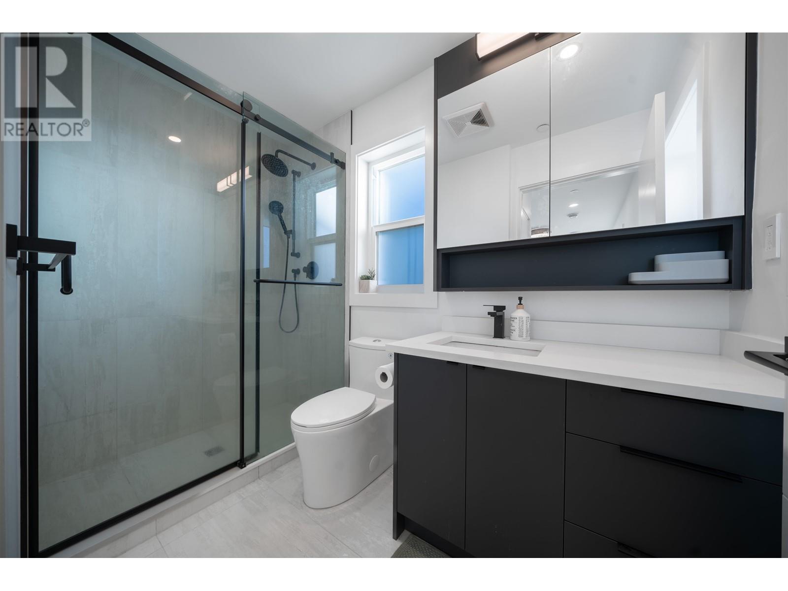 1907 E 40th Avenue, Vancouver, British Columbia  V5P 1J1 - Photo 7 - R2848674