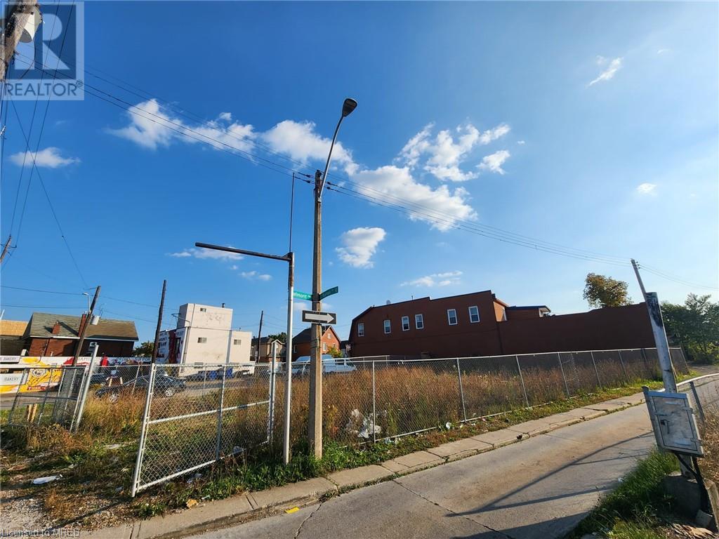 996 Barton Street E, Hamilton, Ontario  L8L 3C9 - Photo 3 - 40539609