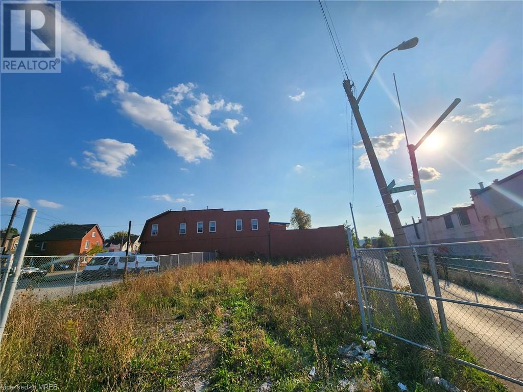 996 Barton Street E, Hamilton, Ontario  L8L 3C9 - Photo 5 - 40539609
