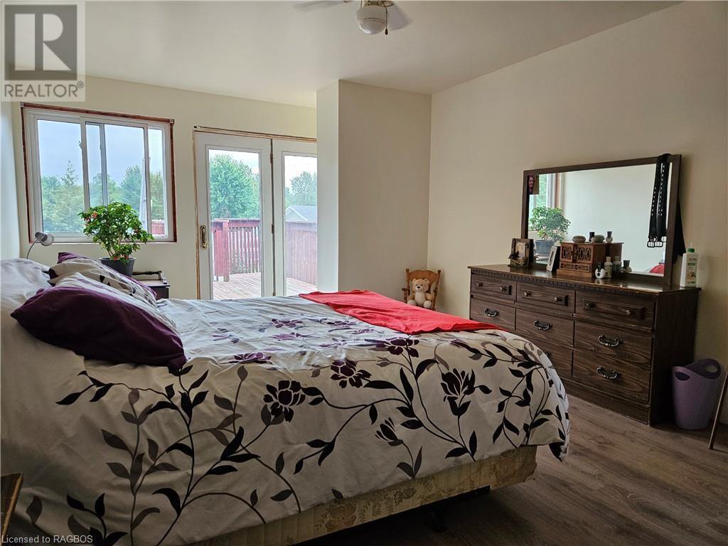49 Queen Street E, Hepworth, Ontario  N0H 1P0 - Photo 13 - 40539389