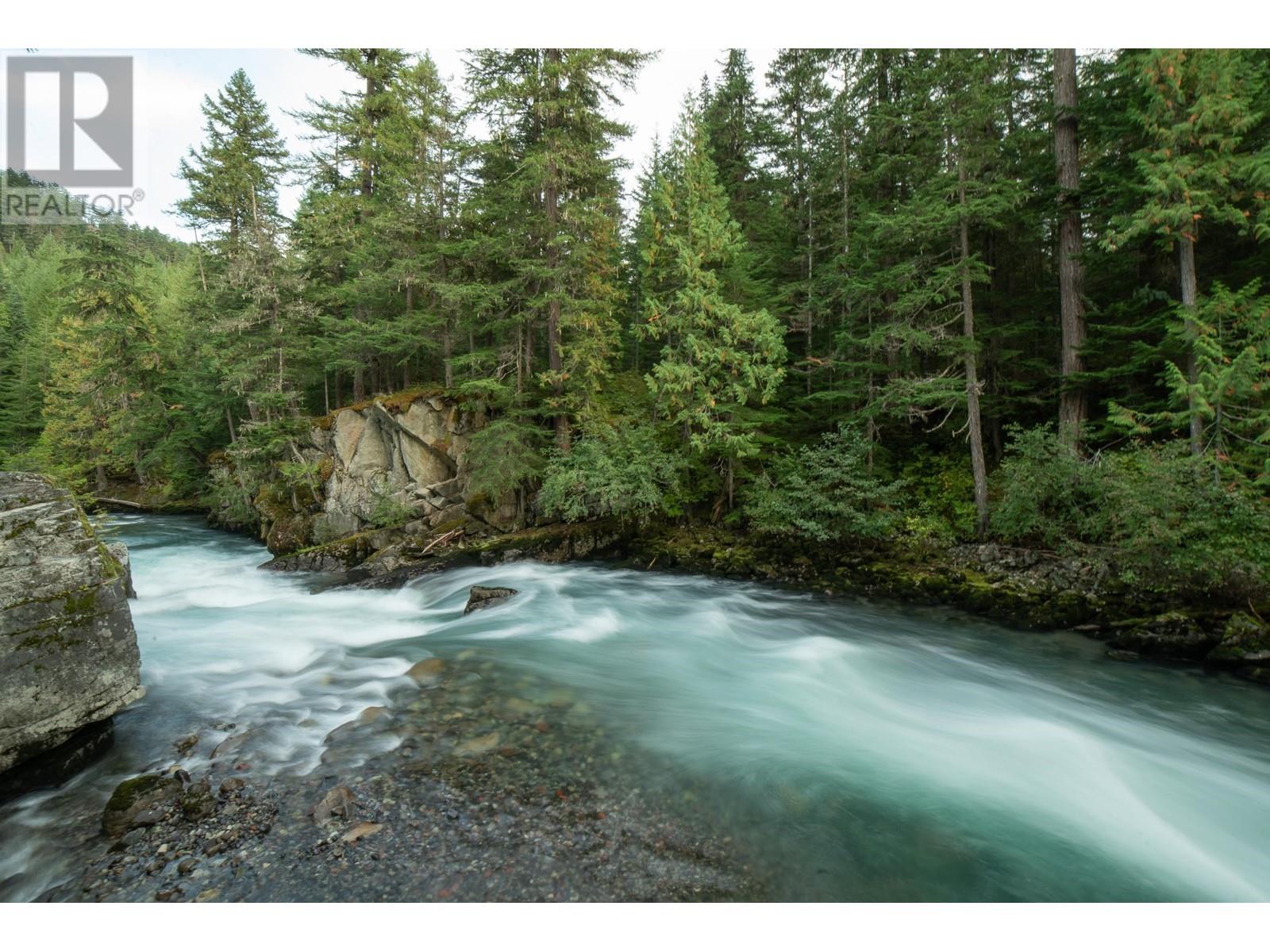Lot 10 1726 River Run Place, Whistler, British Columbia  V8E 0T2 - Photo 2 - R2848689