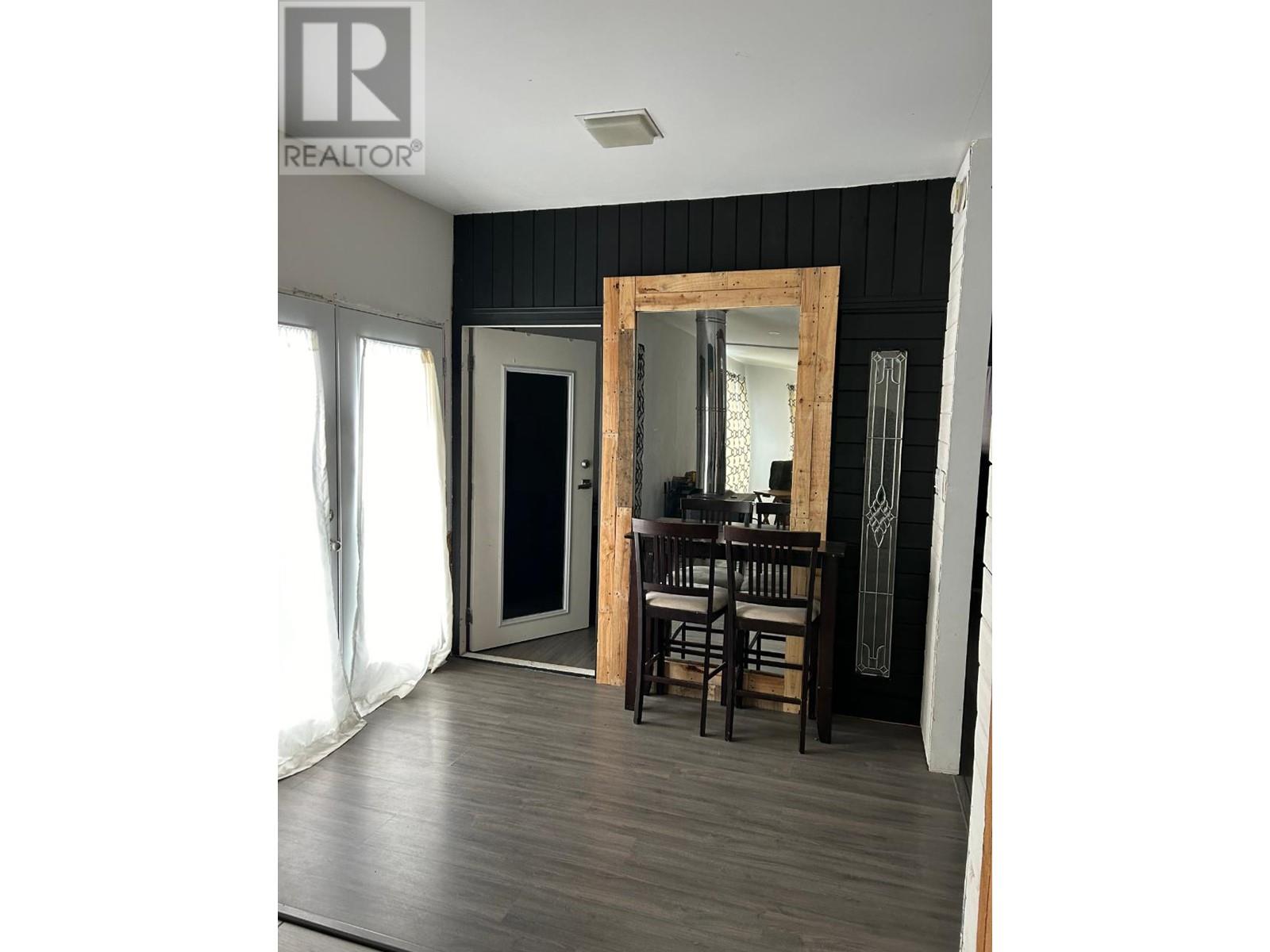 897 Main Street, Blue River, British Columbia  V0E 1J0 - Photo 7 - 176680