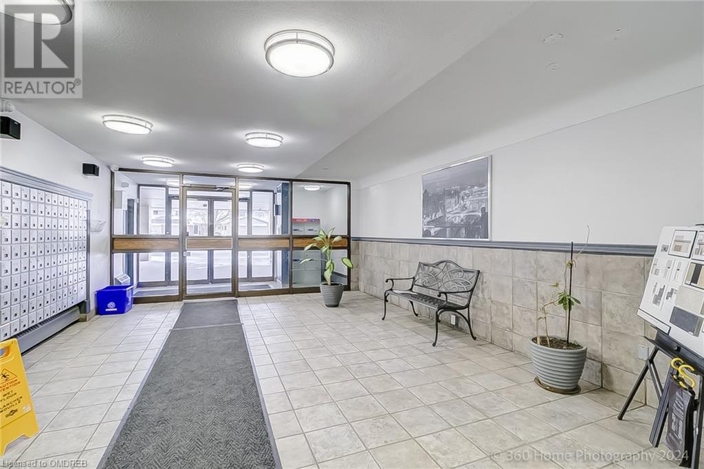 15 Nicklaus Drive Unit# 12, Hamilton, Ontario  L8K 5J5 - Photo 25 - 40539713