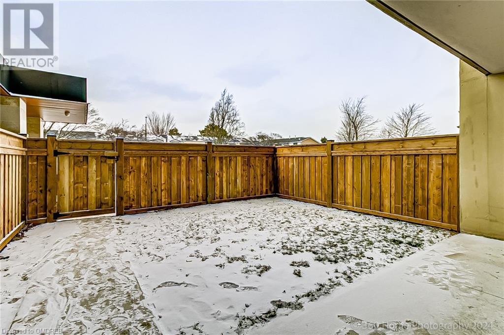 15 Nicklaus Drive Unit# 12, Hamilton, Ontario  L8K 5J5 - Photo 4 - 40539713