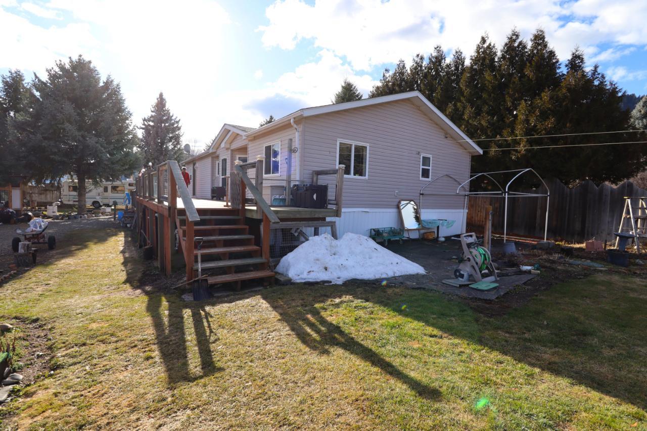 3474 Davy Road, Grand Forks, British Columbia  V0H 1H2 - Photo 4 - 2474883