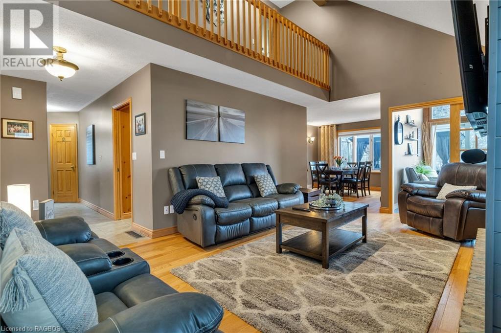 62 Ellen Avenue, Walkerton, Ontario  N0G 2V0 - Photo 13 - 40537559