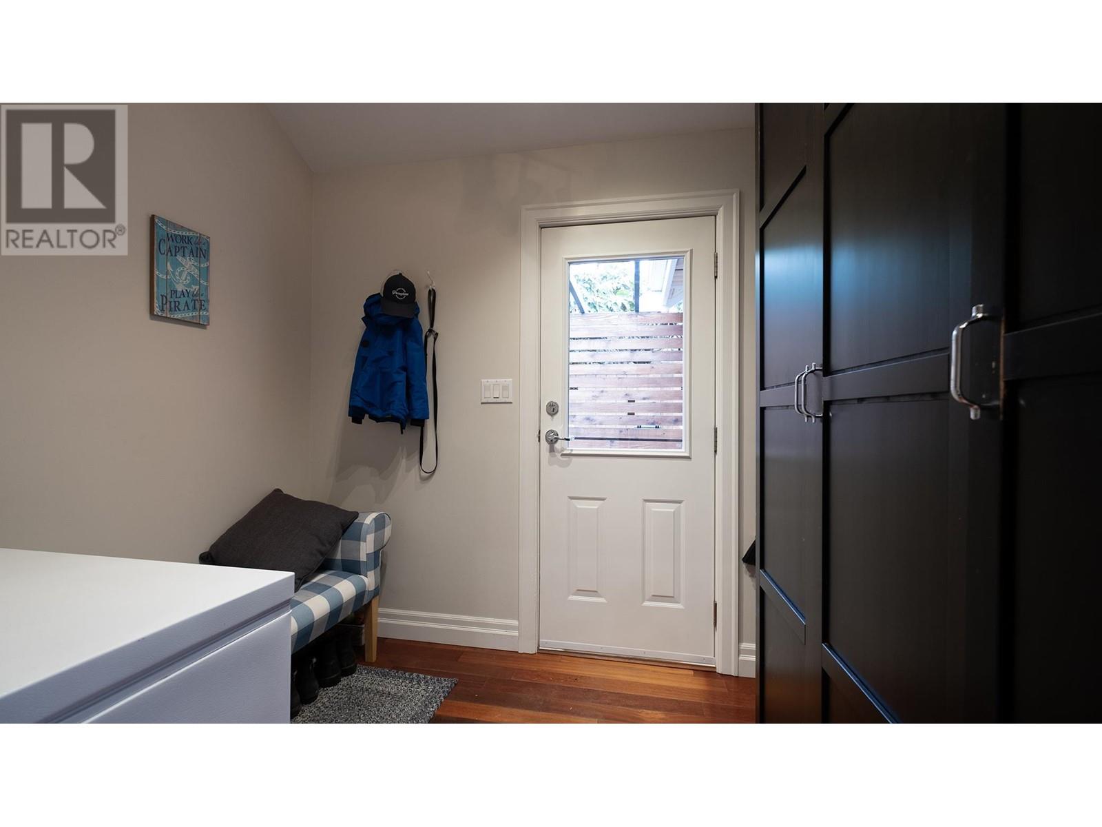 317 Cochrane Road, Gibsons, British Columbia  V0N 1V8 - Photo 33 - R2848722