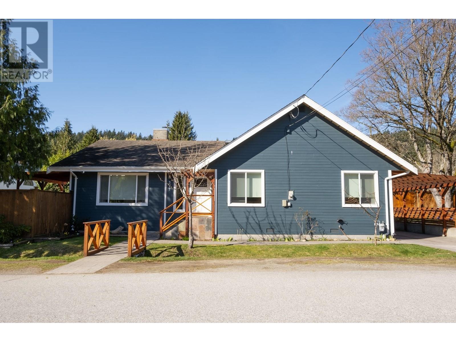 317 Cochrane Road, Gibsons, British Columbia  V0N 1V8 - Photo 34 - R2848722