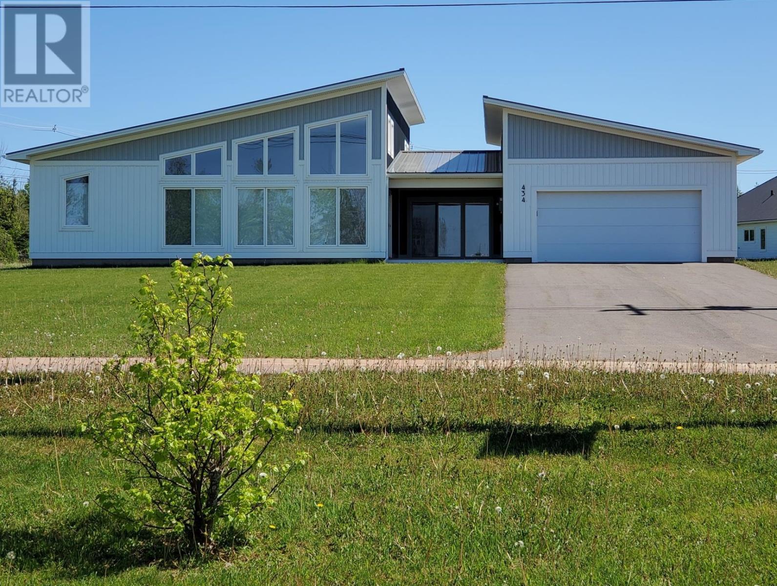 434 Mackenzie Drive, Summerside, Prince Edward Island  C1N 3Z6 - Photo 1 - 202402563