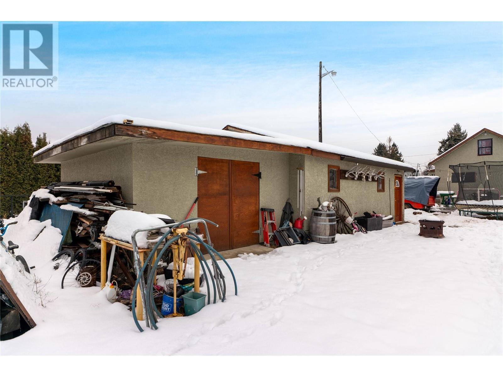 170 Mugford Road Kelowna Photo 38