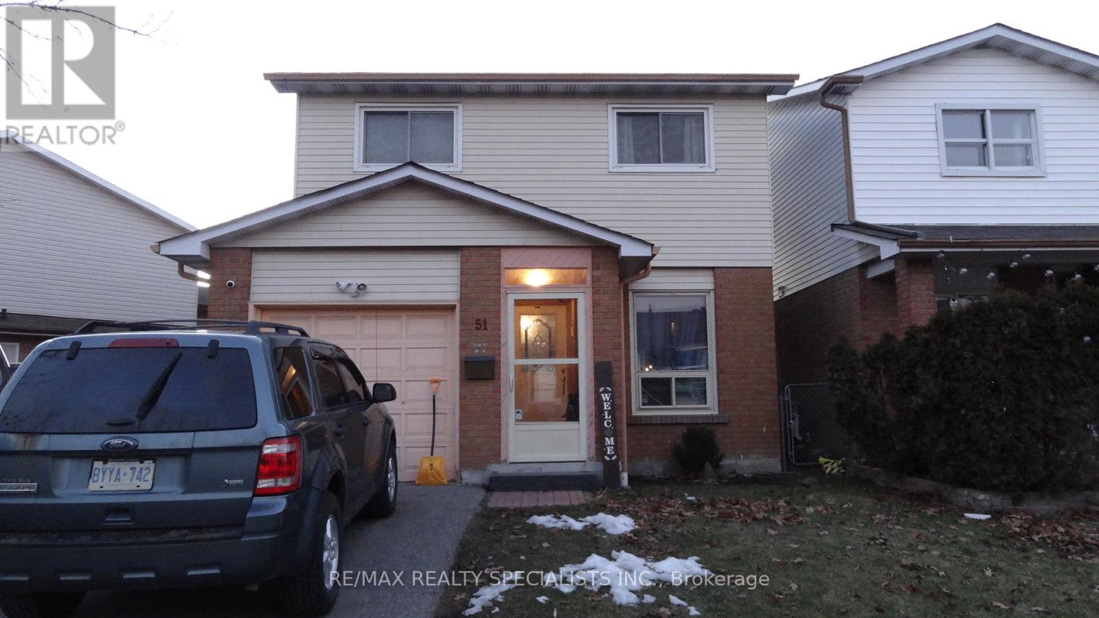 51 Simmons Boulevard, Brampton, Ontario  L6V 3V4 - Photo 2 - W8061842