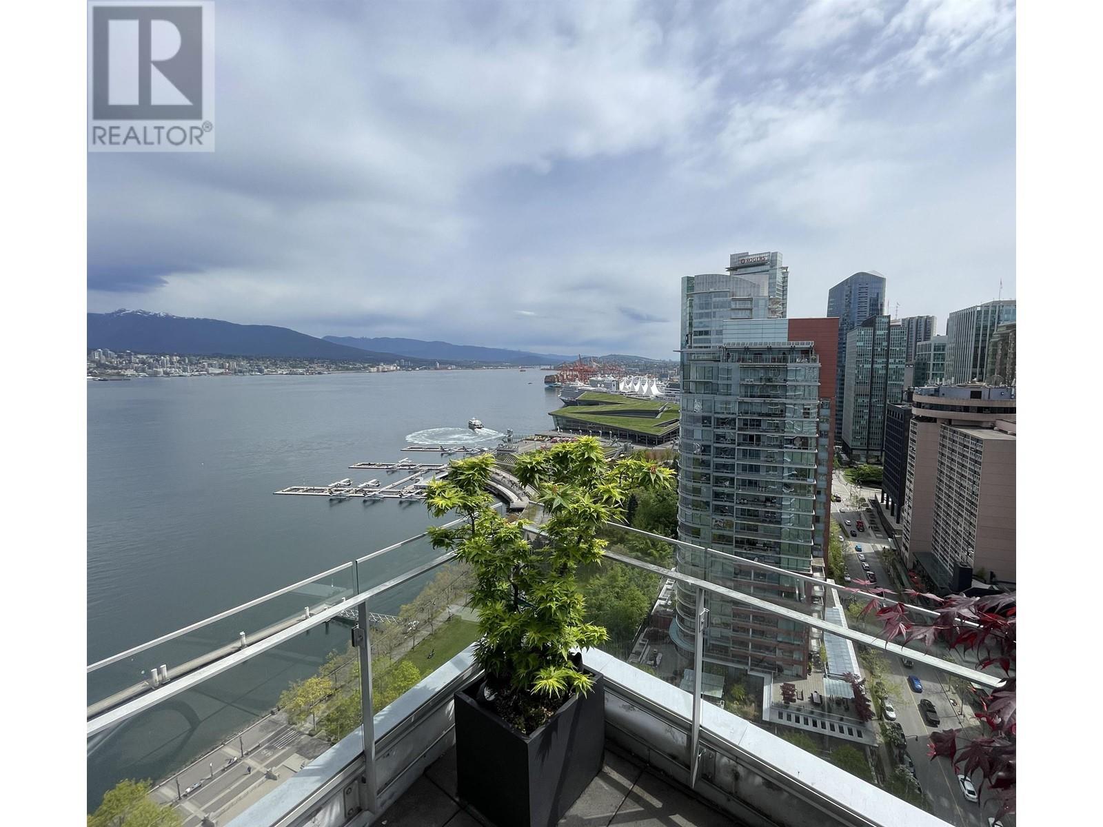 Listing Picture 27 of 39 : 2502 1233 W CORDOVA STREET, Vancouver / 溫哥華 - 魯藝地產 Yvonne Lu Group - MLS Medallion Club Member