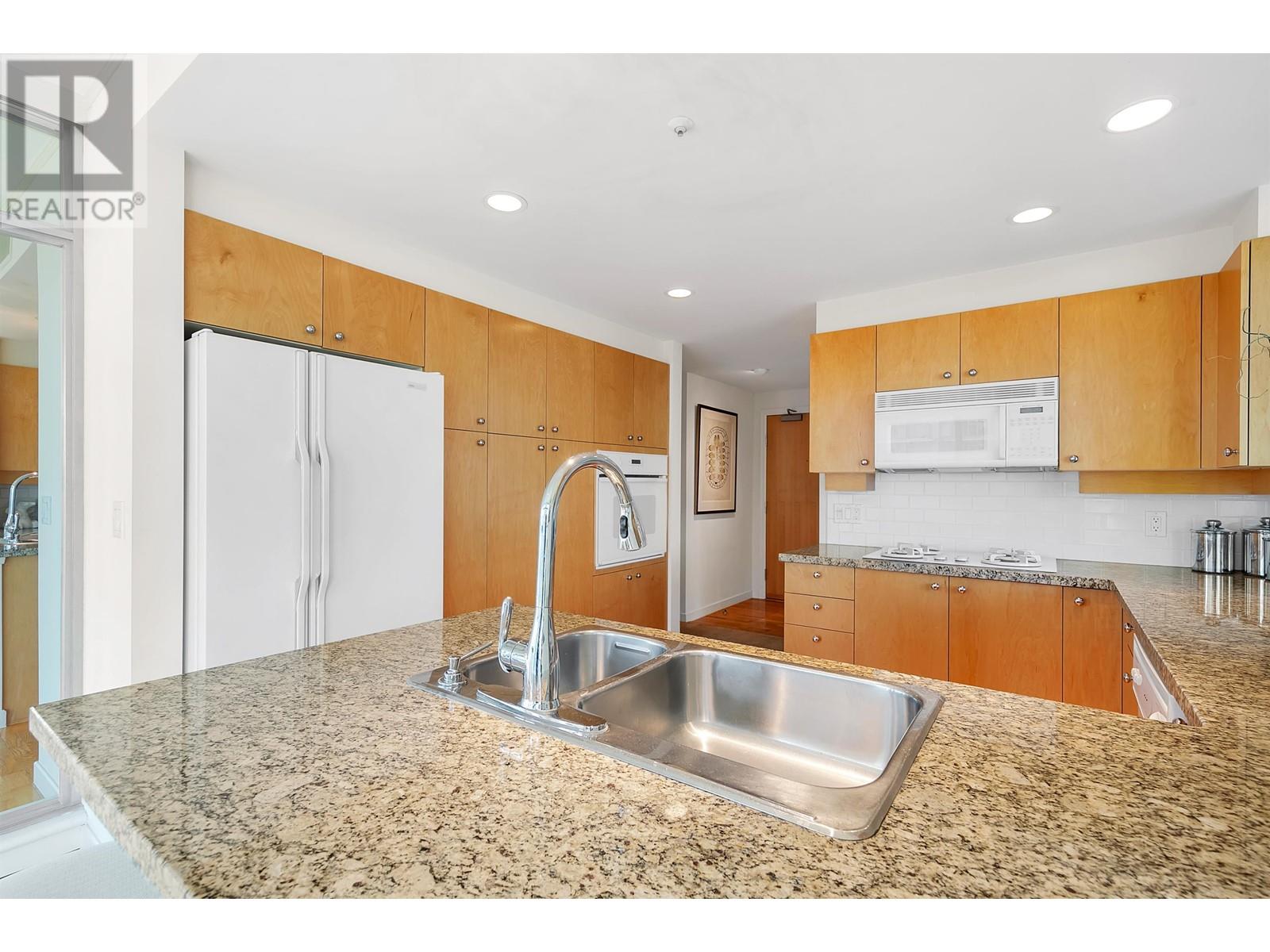 503 1710 Bayshore Drive, Vancouver, British Columbia  V6G 3G4 - Photo 9 - R2848913