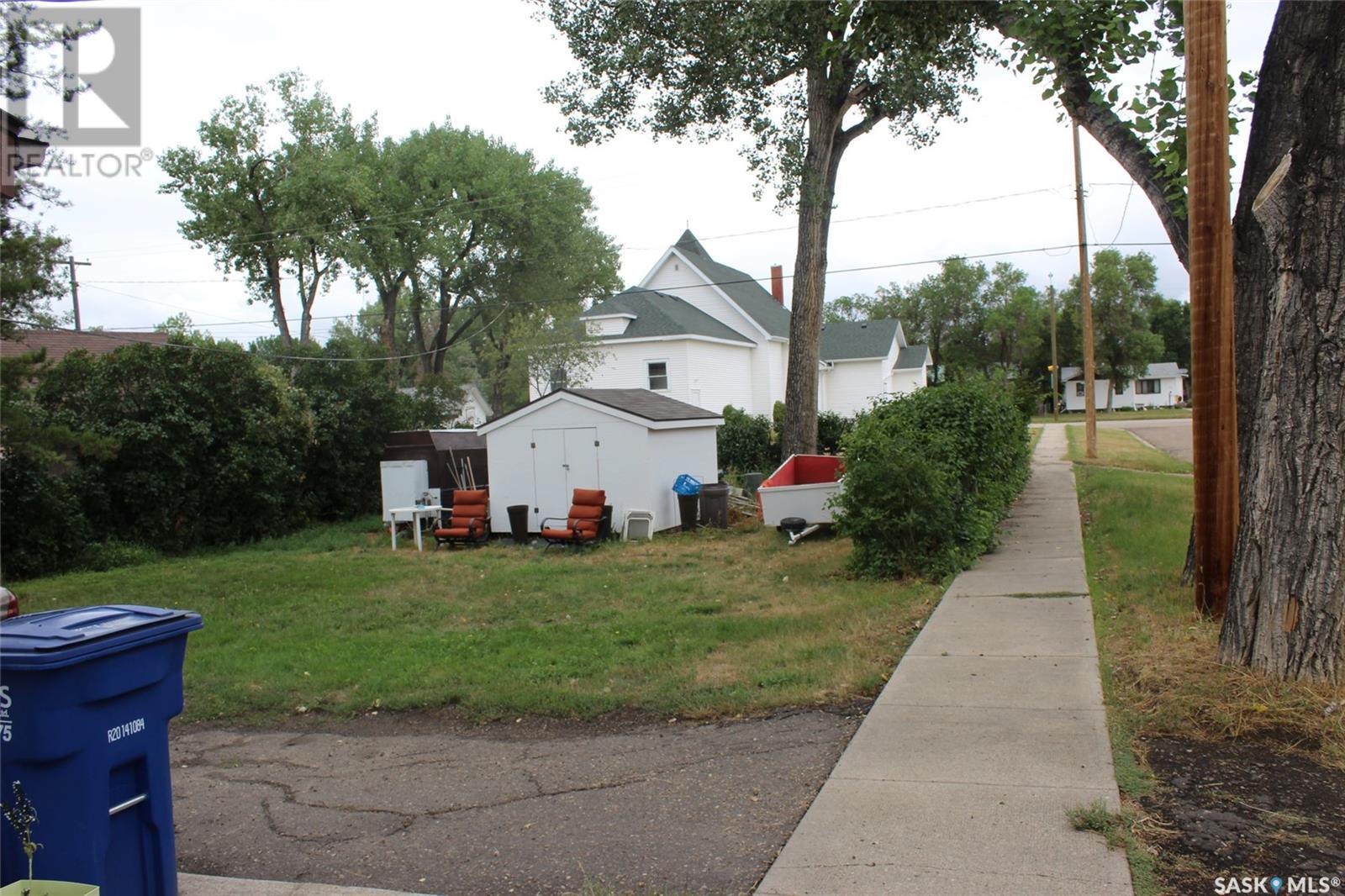 501 Front Street, Eastend, Saskatchewan  S0N 0T0 - Photo 24 - SK958850