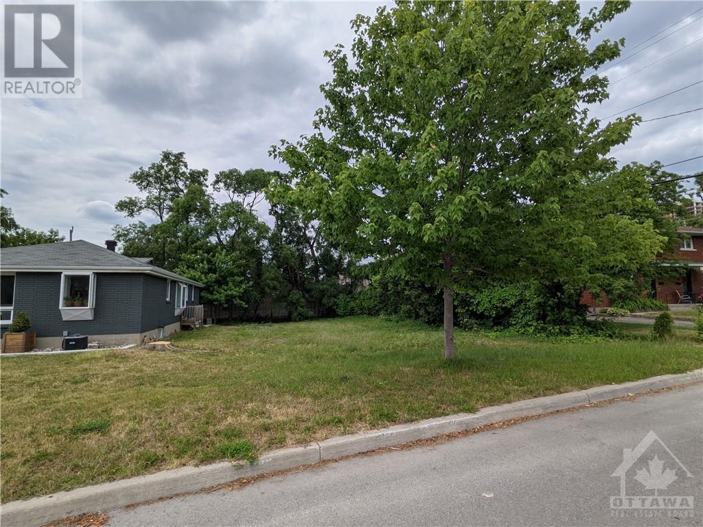 1795 Kerr Avenue, Ottawa, Ontario  K2A 1J2 - Photo 2 - X9516281