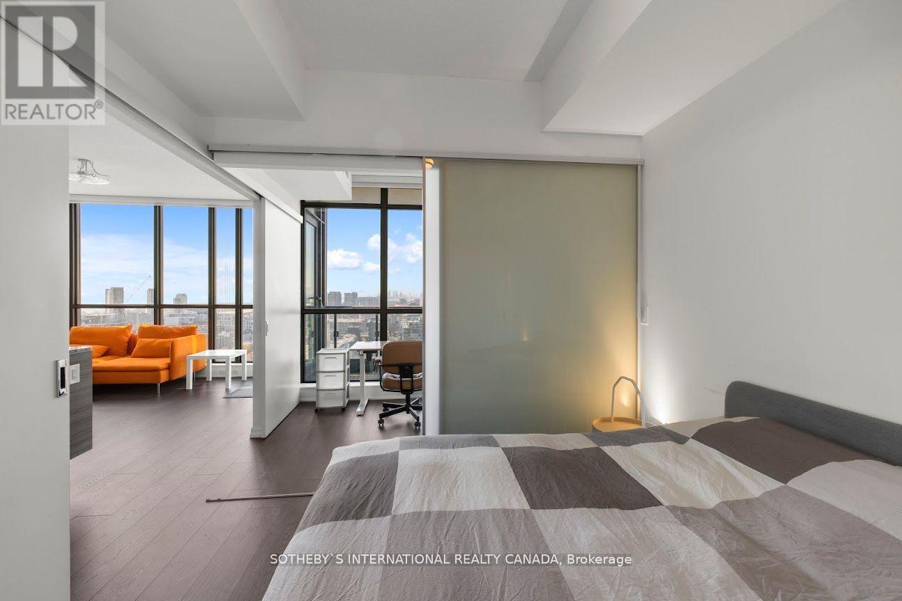 3007 - 8 Charlotte Street, Toronto (Waterfront Communities), Ontario  M5V 0K4 - Photo 11 - C8062632