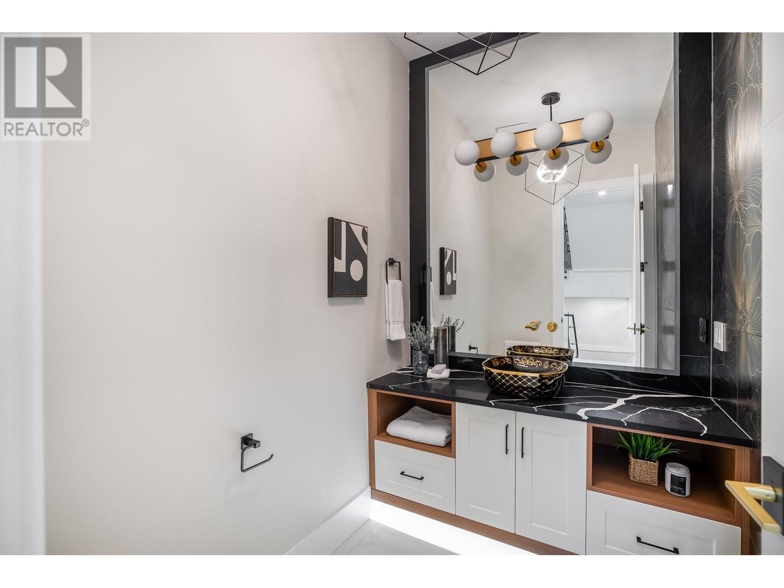 1550 Haversley Avenue, Coquitlam, British Columbia  V3J 1V6 - Photo 16 - R2848916