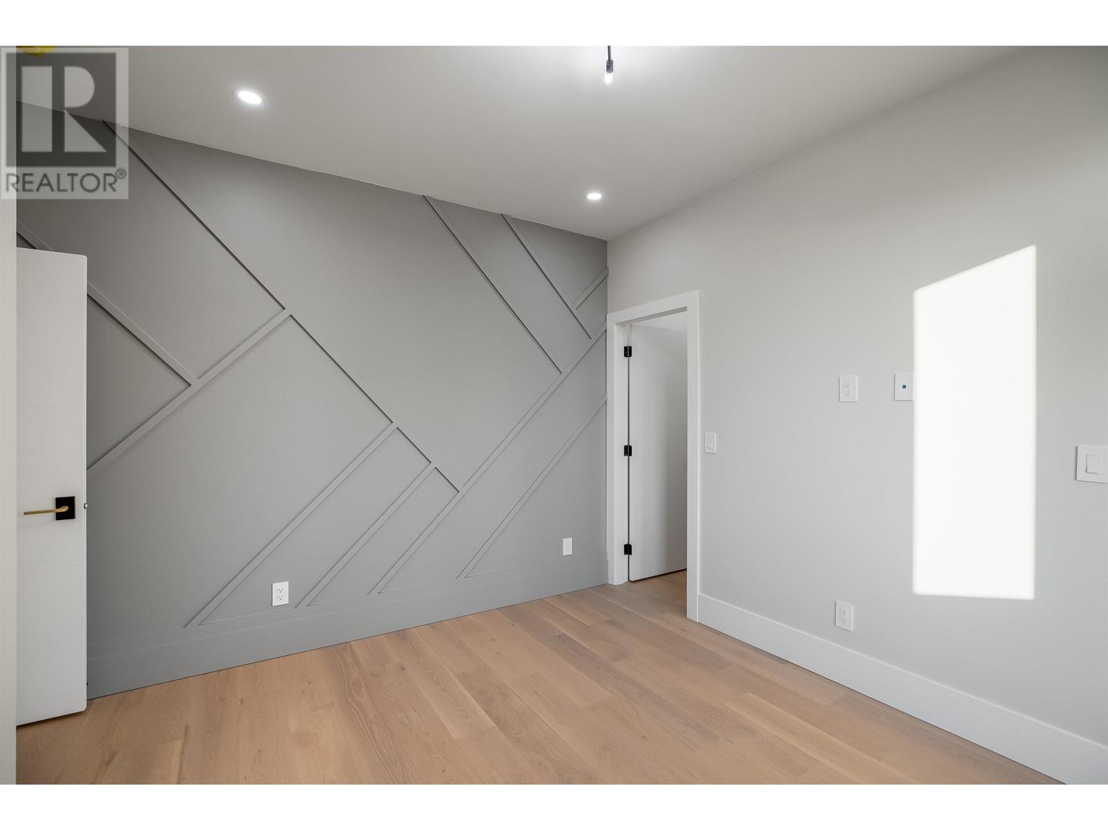1550 Haversley Avenue, Coquitlam, British Columbia  V3J 1V6 - Photo 24 - R2848916