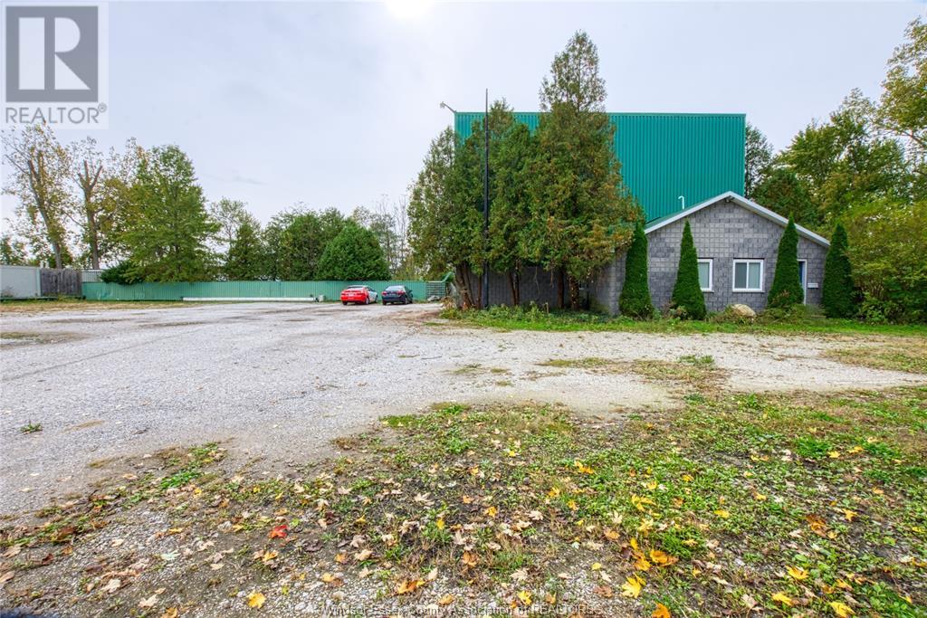 MLS# 24002390: 2005 SOUTH MIDDLE ROAD, Lakeshore, Canada