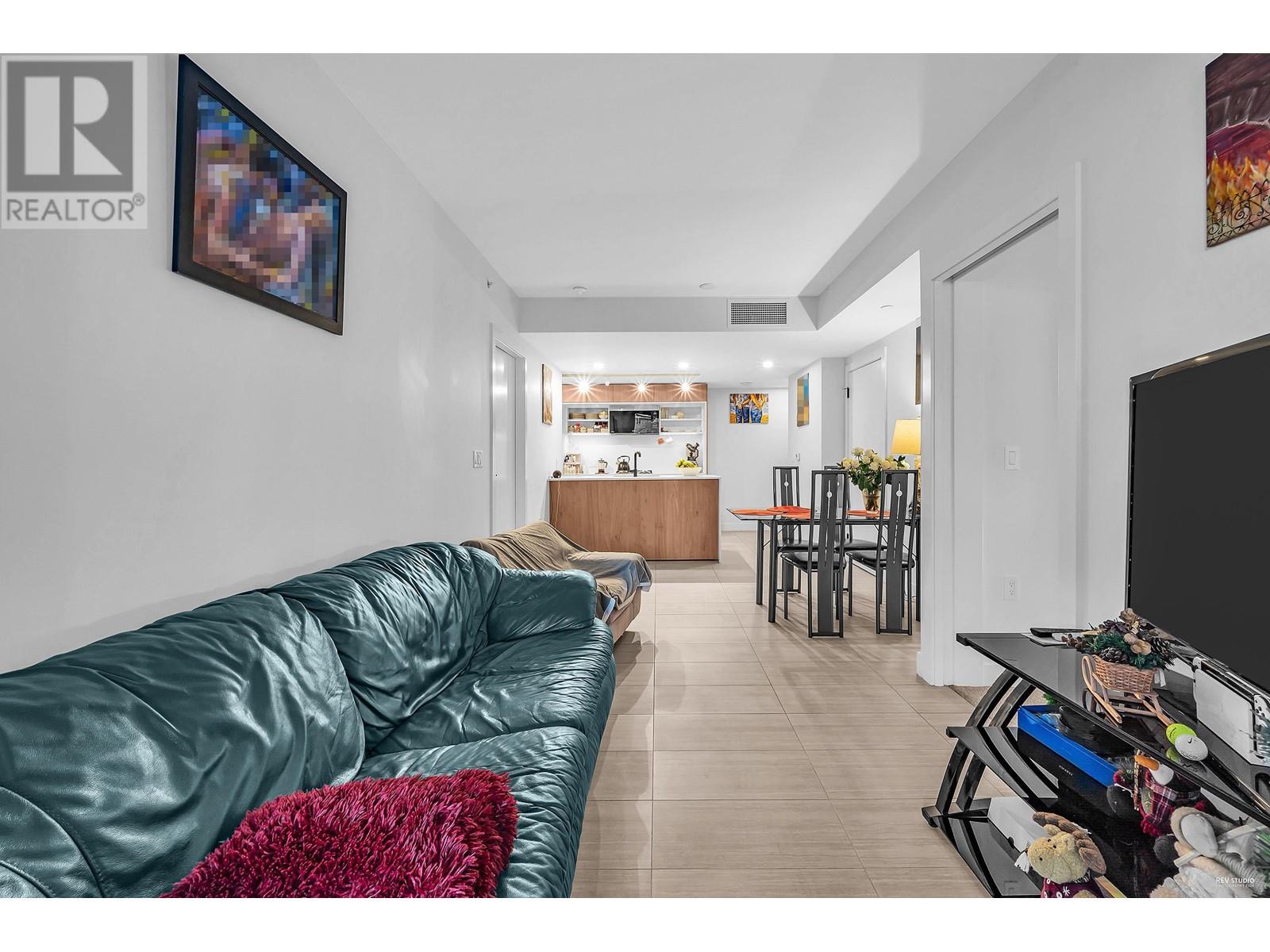 302 5058 Joyce Street, Vancouver, British Columbia  V5R 4G6 - Photo 3 - R2848943