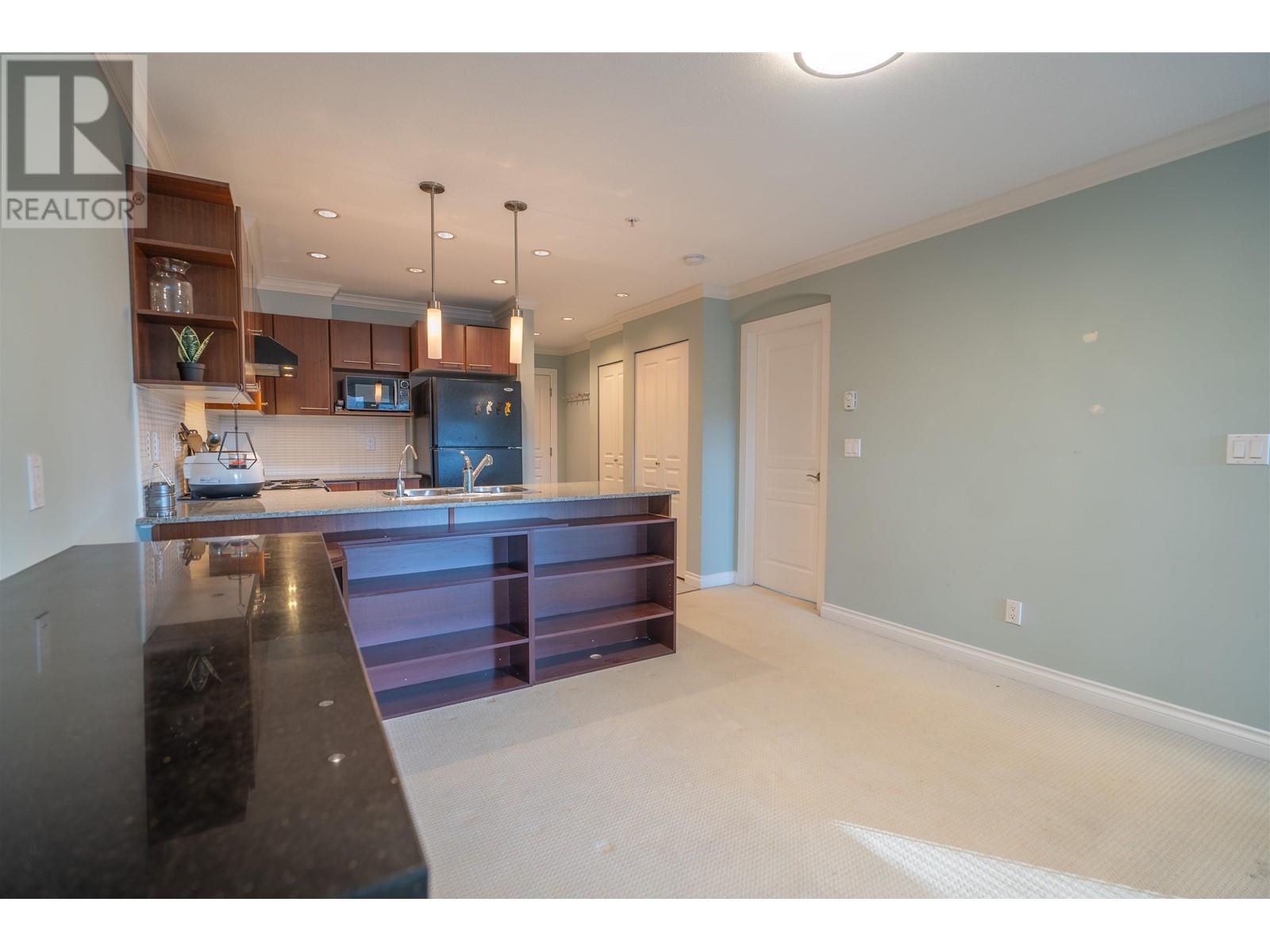 303 4799 Brentwood Drive, Burnaby, British Columbia  V5C 0C4 - Photo 7 - R2848820
