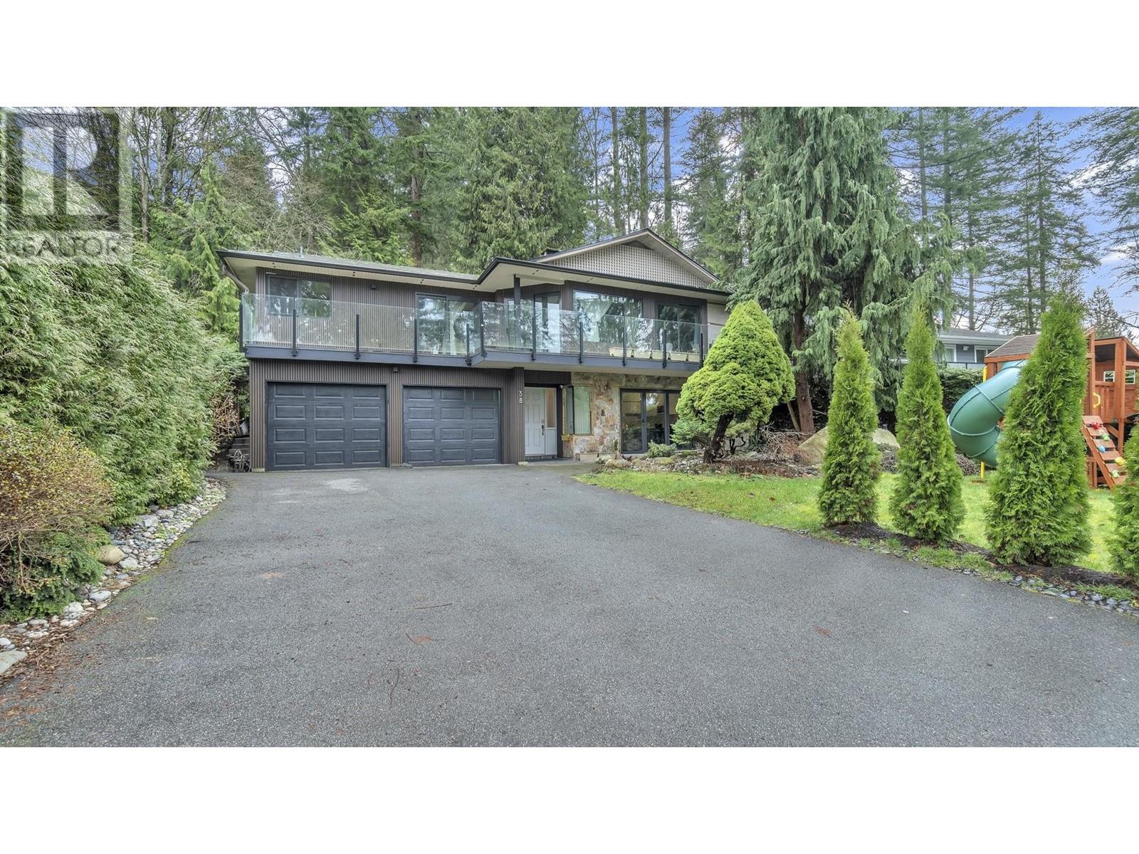 2038 Flynn Place, North Vancouver, British Columbia  V7P 3H8 - Photo 1 - R2849173
