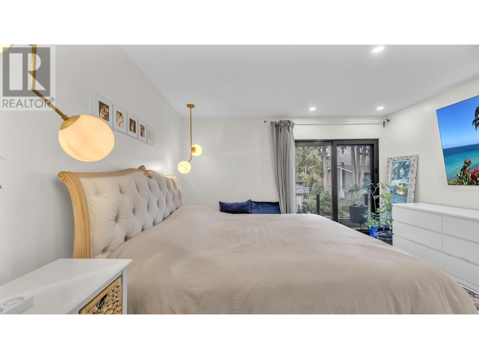 2038 Flynn Place, North Vancouver, British Columbia  V7P 3H8 - Photo 15 - R2849173