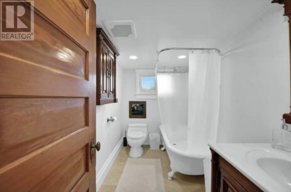 1917 E 1st Avenue, Vancouver, British Columbia  V5N 1B3 - Photo 5 - R2849178