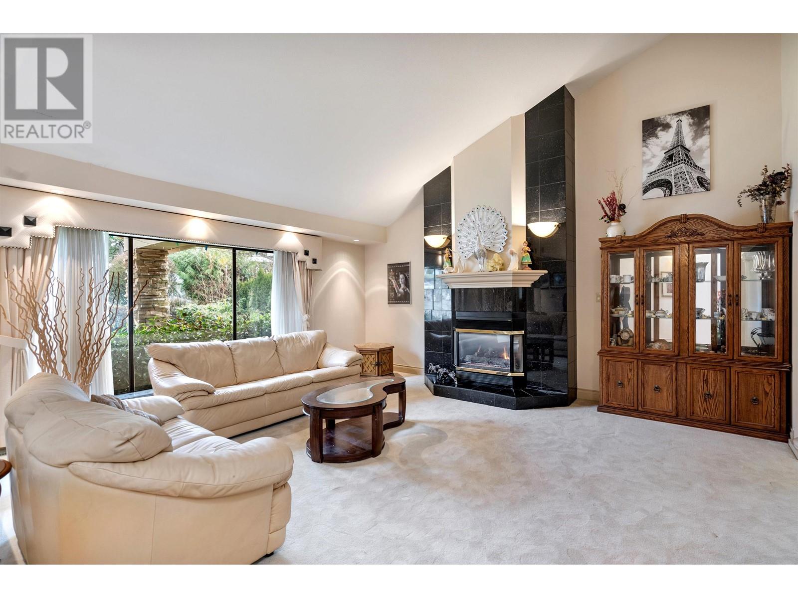 207 April Road, Port Moody, British Columbia  V3H 3V3 - Photo 6 - R2849251