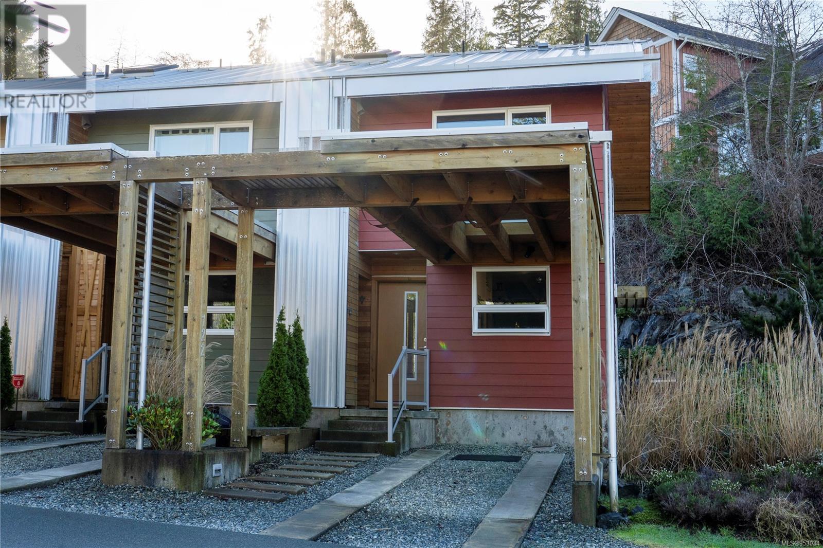 122 605 Gibson St, Tofino, British Columbia  V0R 2Z0 - Photo 2 - 953034